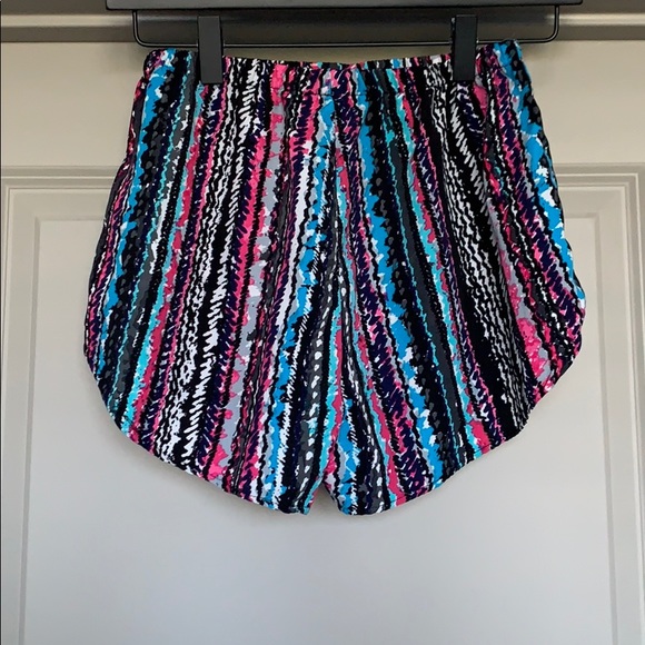 Pull on Shorts - Picture 2 of 2